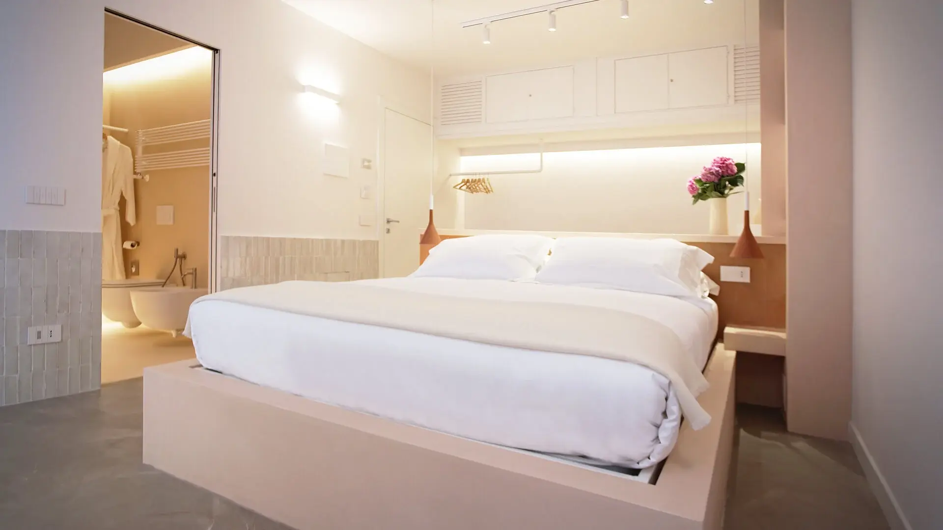 King Suite with Balcony